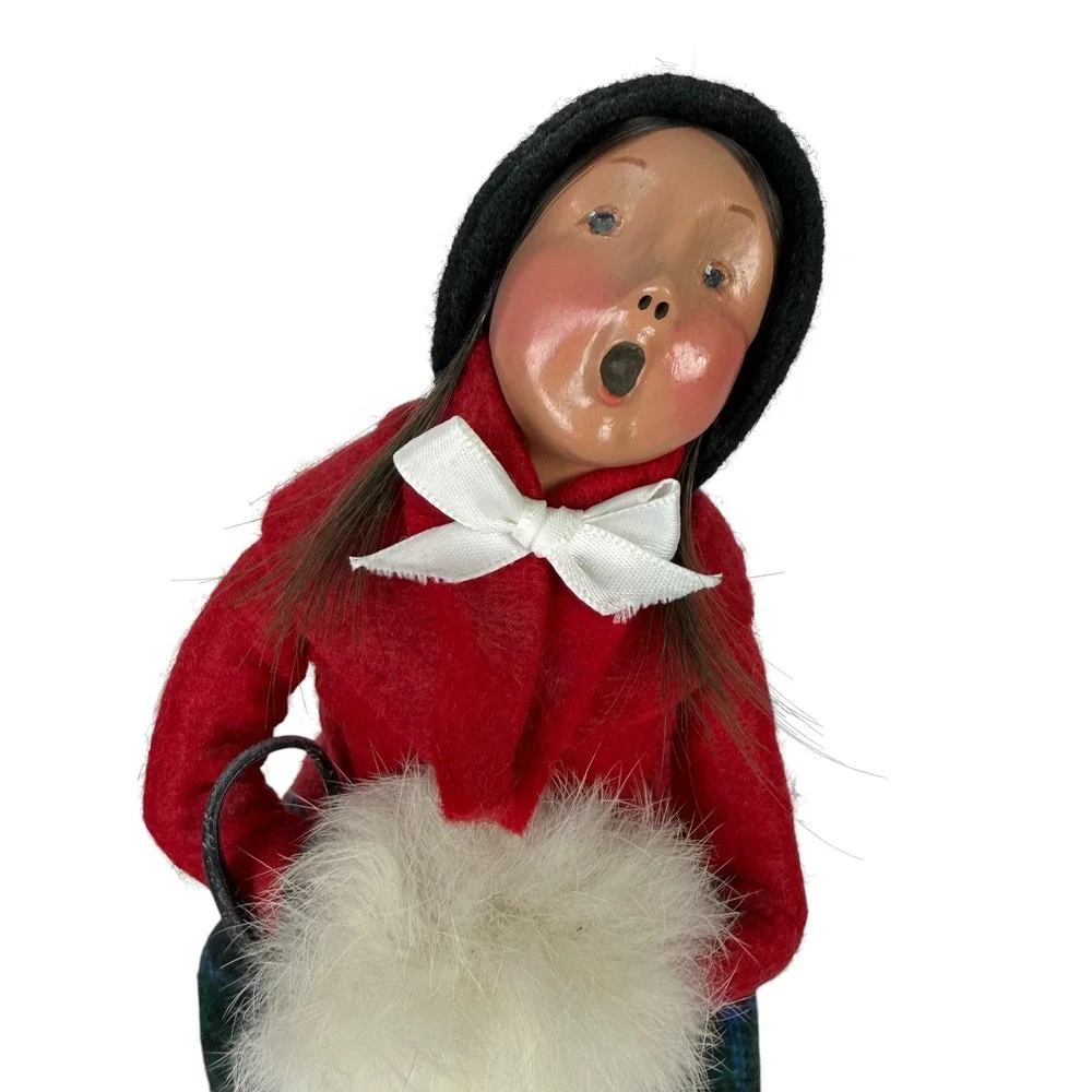 Byers Choice Caroler 1995 Girl with Skates and Muff Red Felt Plaid Skirt 10